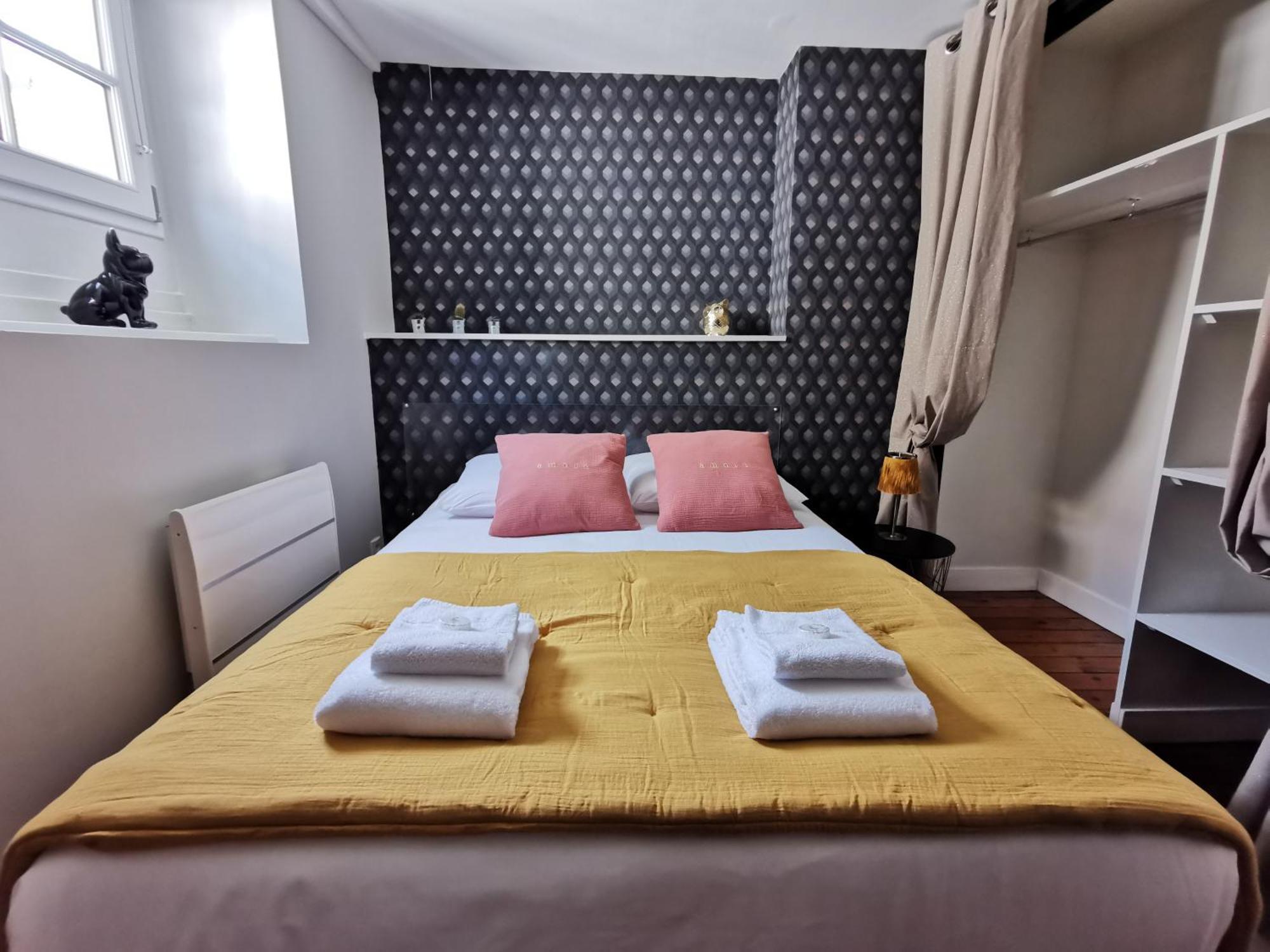 Le Gatsby - Duplex Art Deco Au Coeur De Blois Apartment Bagian luar foto