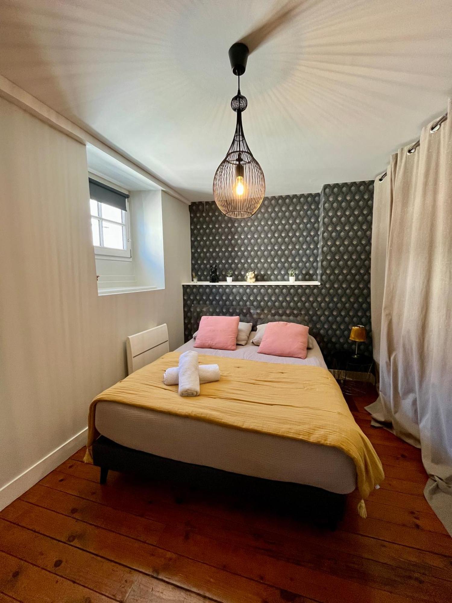 Le Gatsby - Duplex Art Deco Au Coeur De Blois Apartment Bagian luar foto
